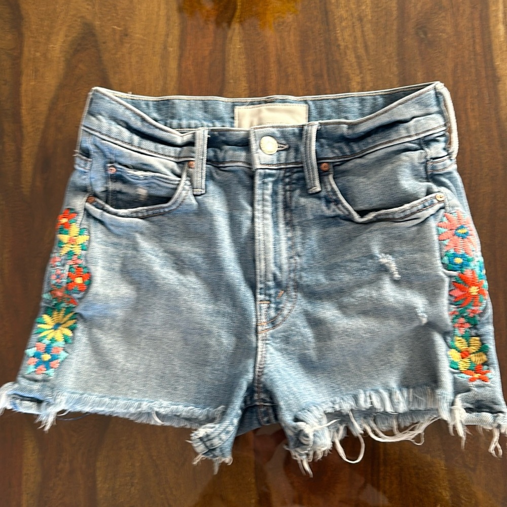 MOTHER The Dutchie Chew Floral Embroidered Blue Distressed Denim Shorts Size 24